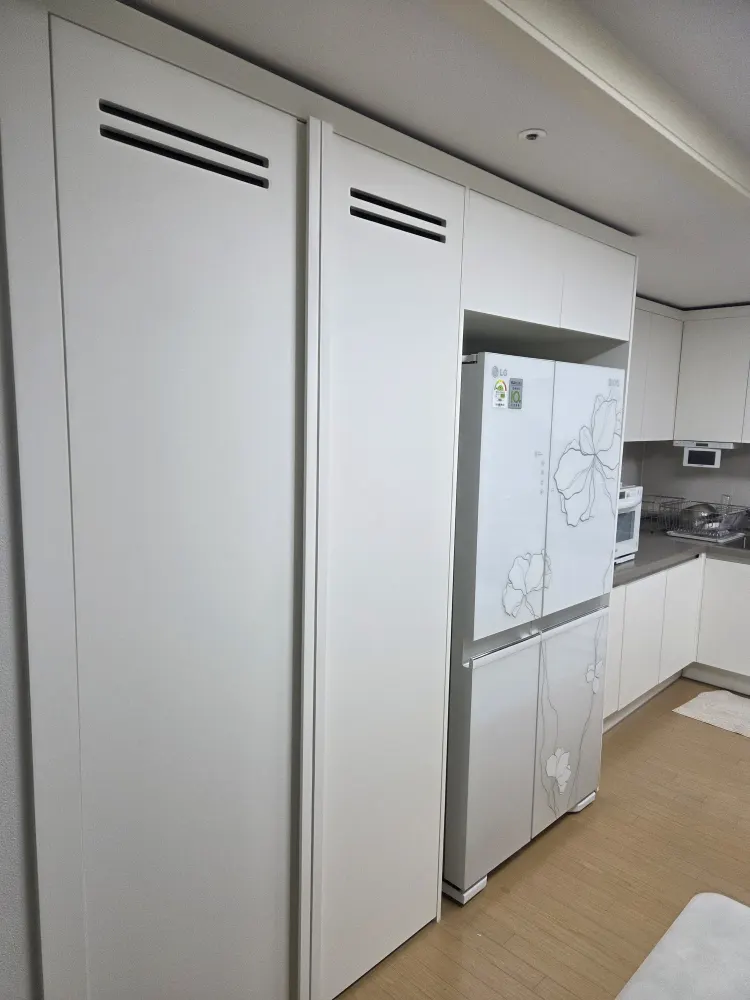 아파트 맞춤 냉장고장 시공 안내